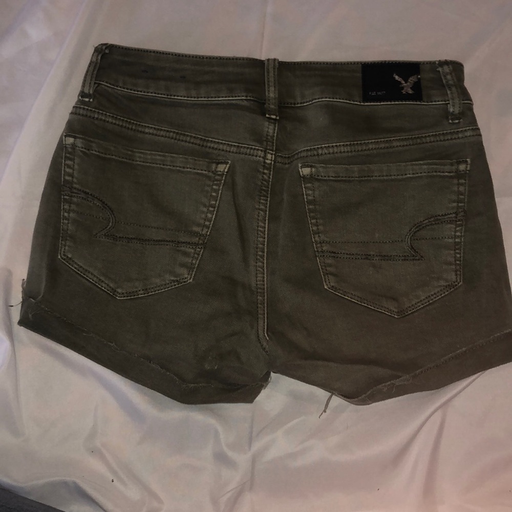 Shorts - Picture 2 of 3